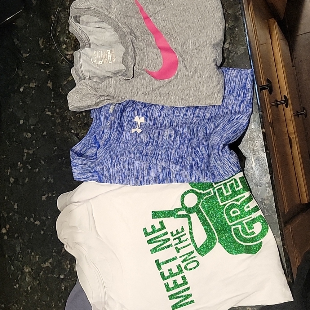 Lot of 3 Adult M, Nike, UA Bella Canvas Meer me on the green